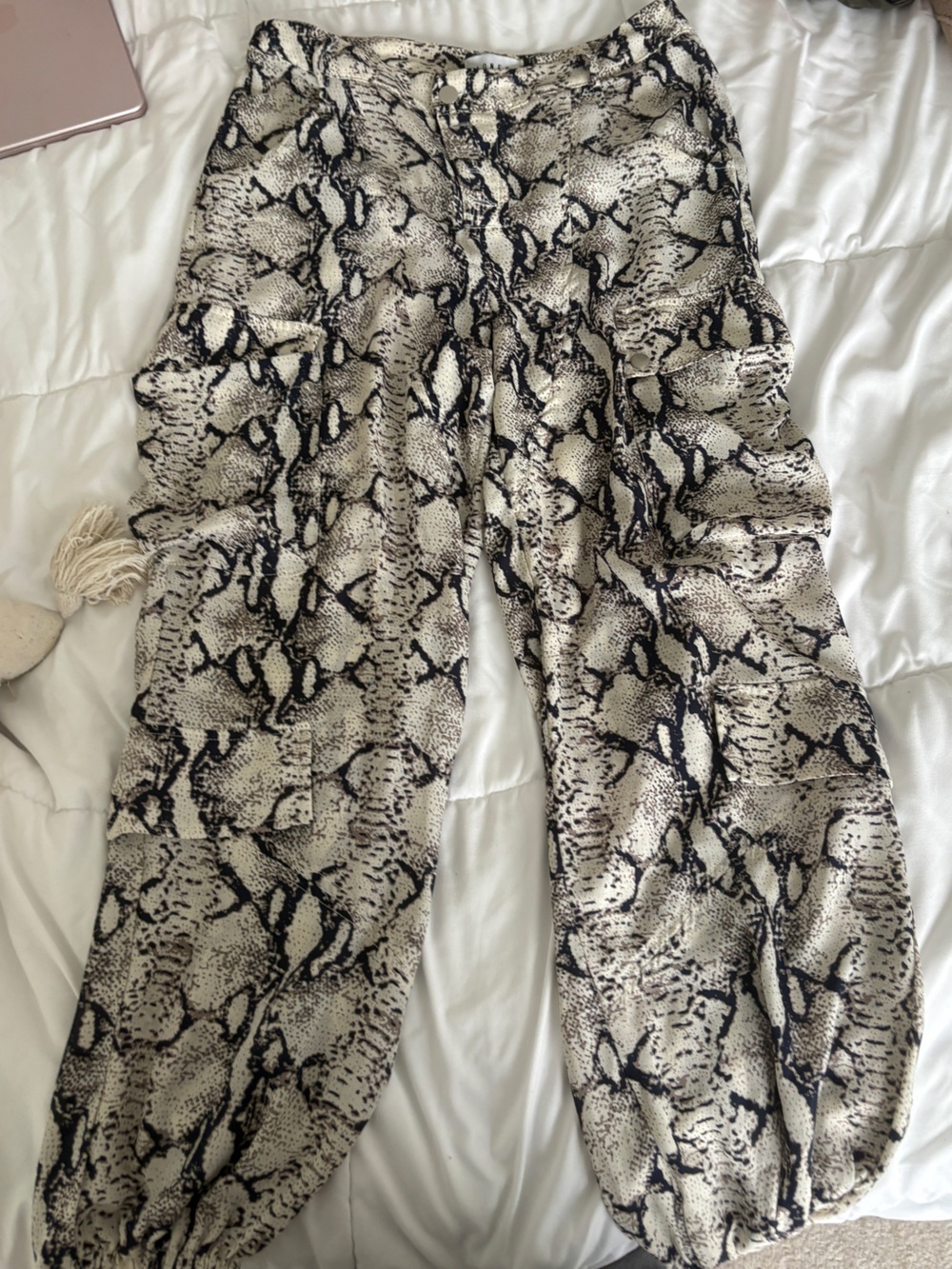 Printed joggers